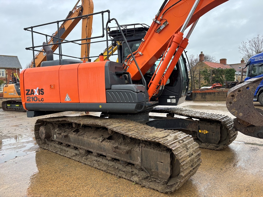 HITACHI ZX210 LONG REACH | Nelson Green